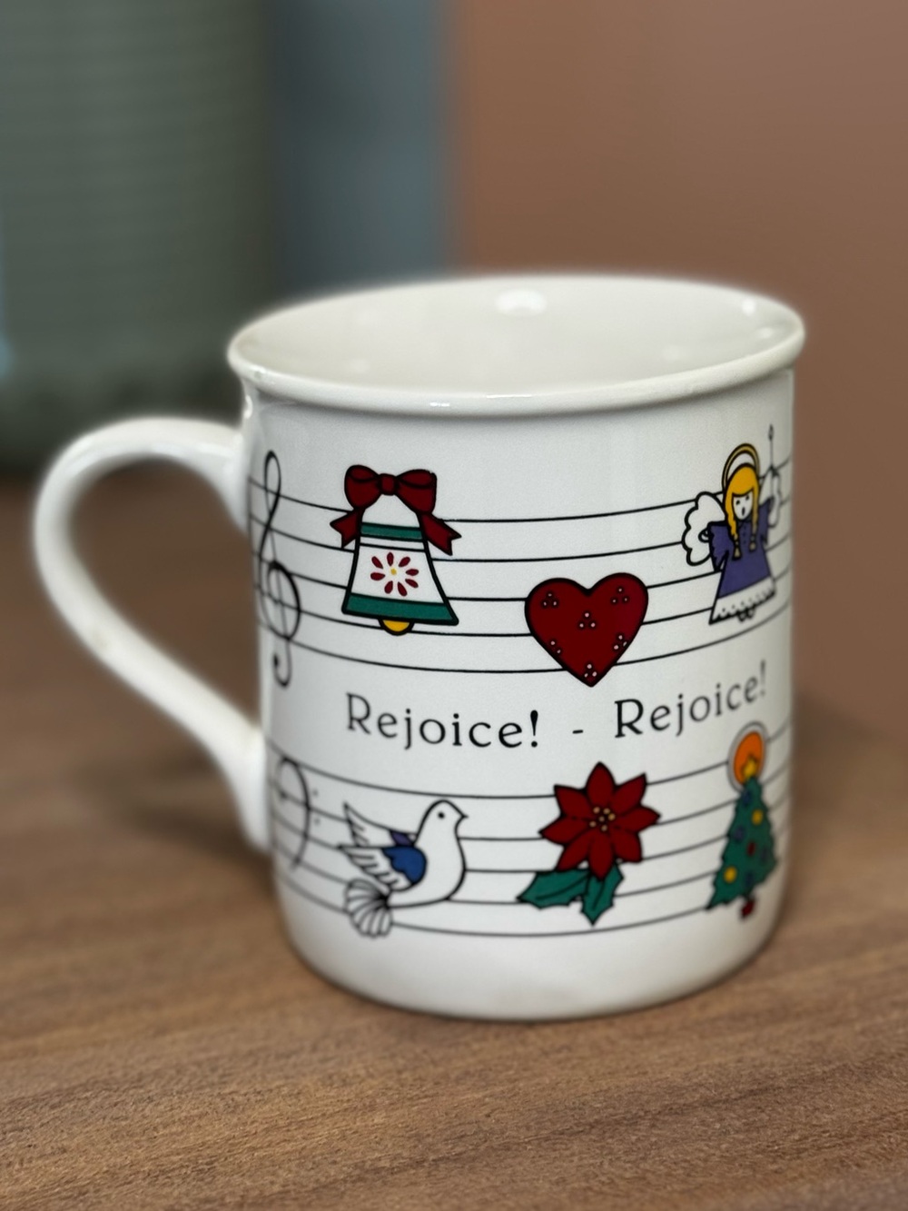 Hallmark Joy to the World Christmas Coffee Mug Holiday Musical Heart Dove 1984